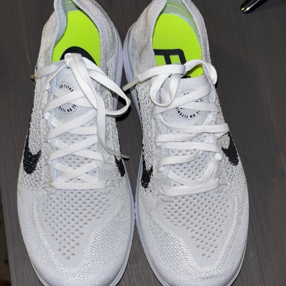Nike Free Run Fly Knit Sneakers - Picture 3 of 4